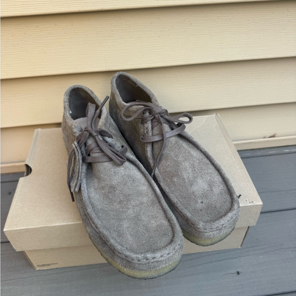 Clark Originals Men's Wallabee Dark Grey Suede Lace-Up Shoes Size 10 1/2